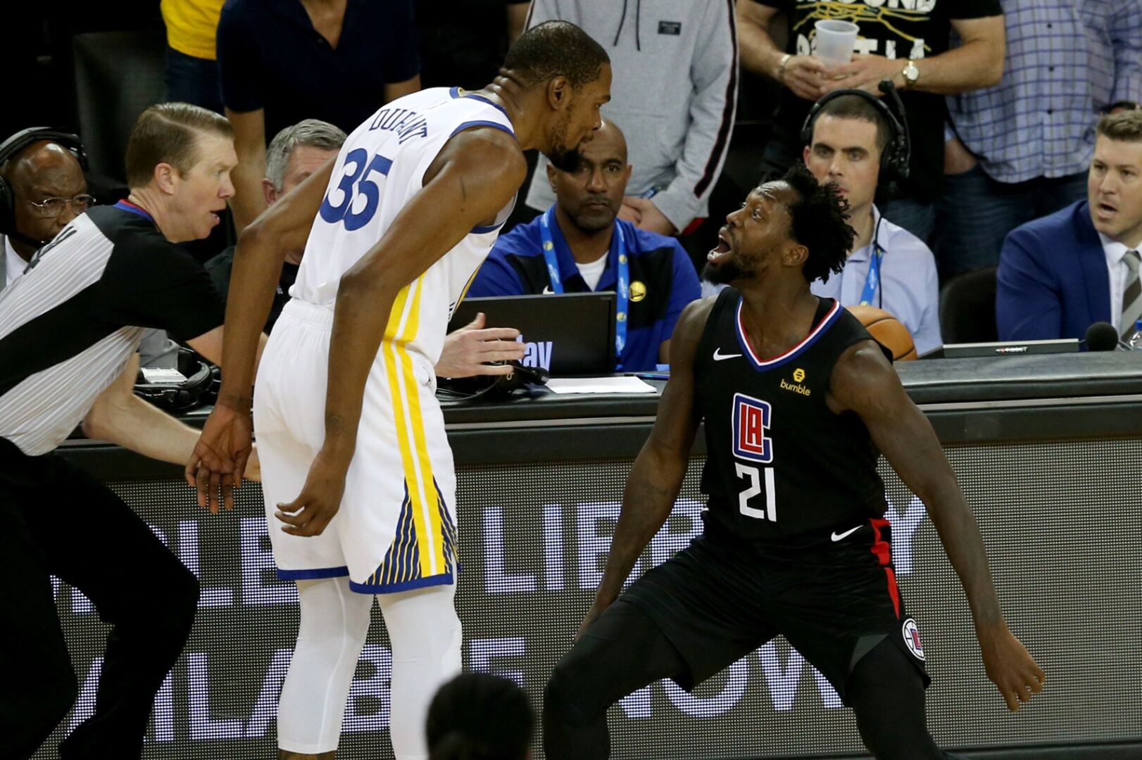 免费观看nba高清直播咆哮视频_(免费观看nba高清直播咆哮视频下载安装)