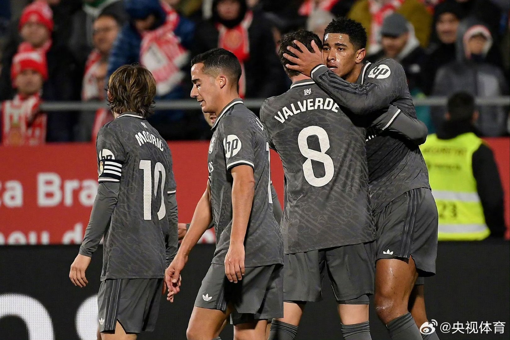 关于外媒评西甲历史最佳阵:梅罗领衔所有球员均来自皇马巴萨的信息 第2张 关于外媒评西甲历史最佳阵:梅罗领衔所有球员均来自皇马巴萨的信息 第2张