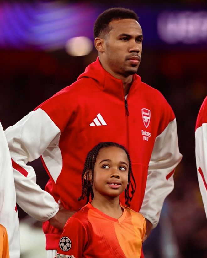 阿森纳即将与加布里埃尔达成续约球员与球队预计续约3年