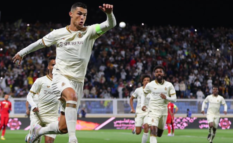 包含利雅得青年有意罗梅乌沙特联赛薪资具备吸引力的词条  第1张