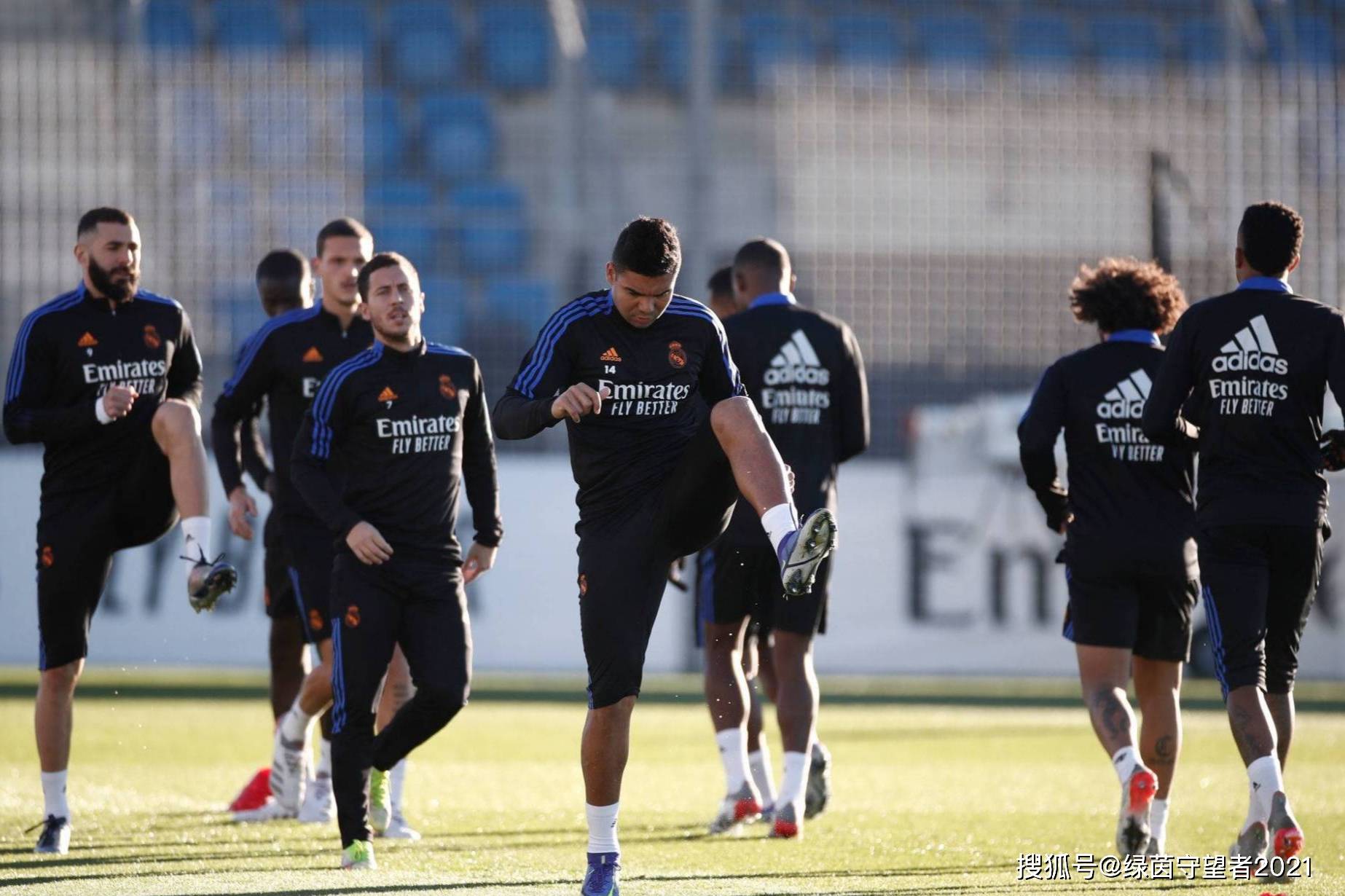 曝皇马希望出售阿拉巴和门迪两人均合同在身