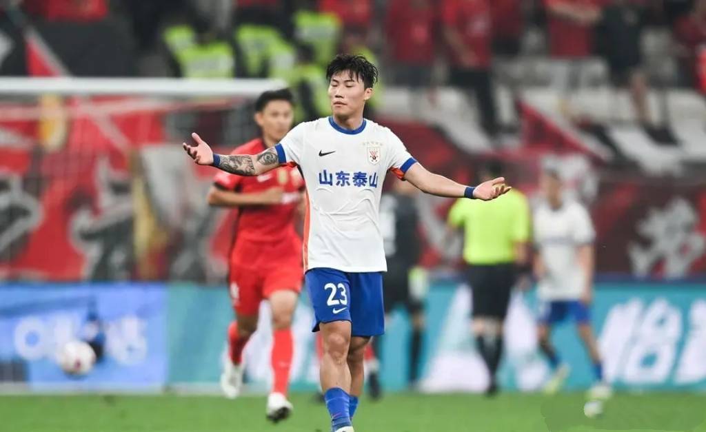 关于泰山代理主帅韩鹏主场首秀取得开门红的信息