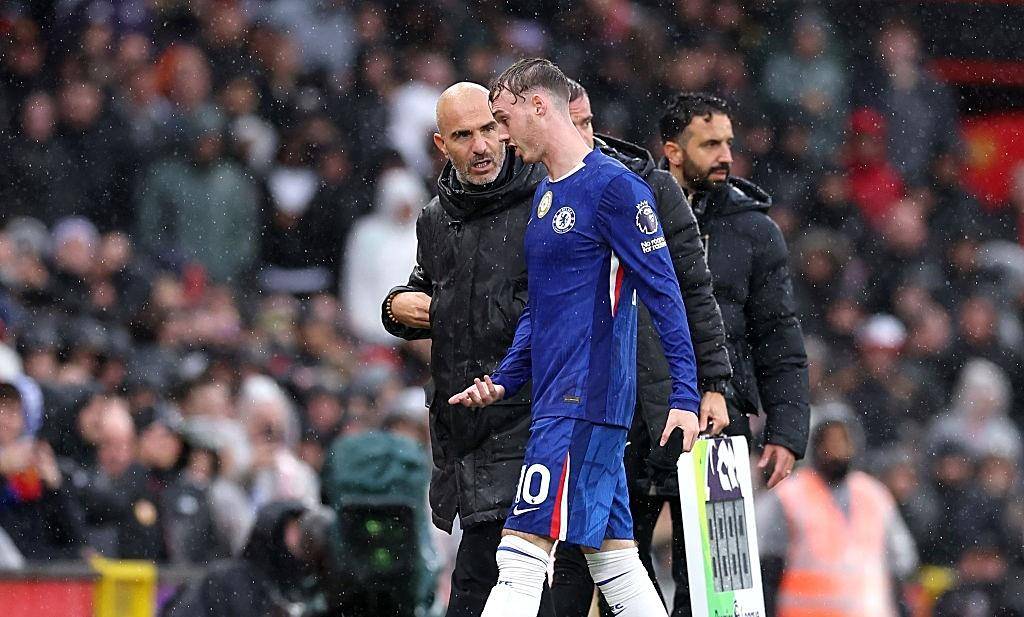 大巴黎主帅锁喉切尔西球员双方在决赛爆发激烈冲突的简单介绍