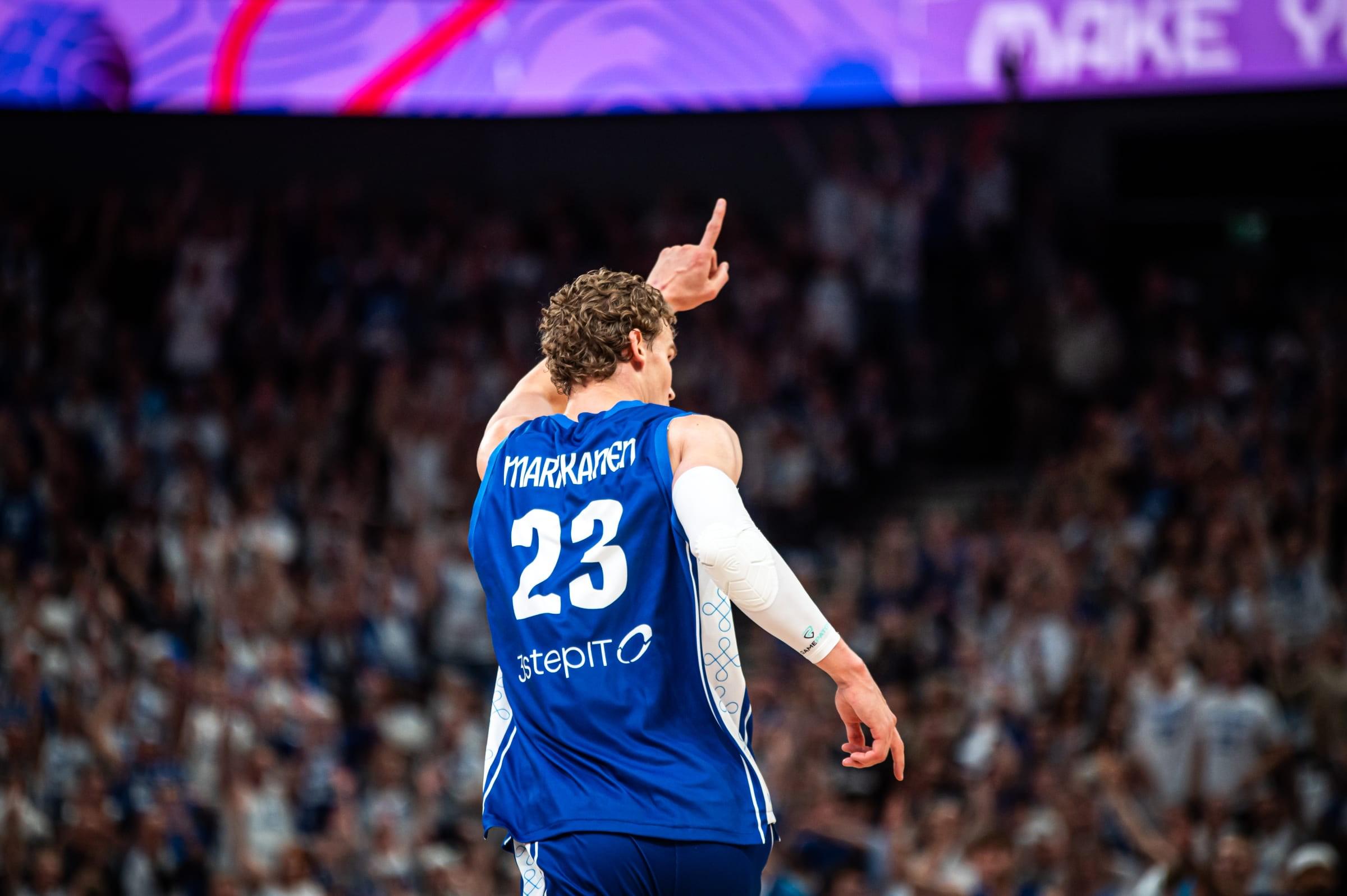 希腊男篮险胜芬兰夺欧锦赛季军字母哥贡献30+17+6的简单介绍  第2张