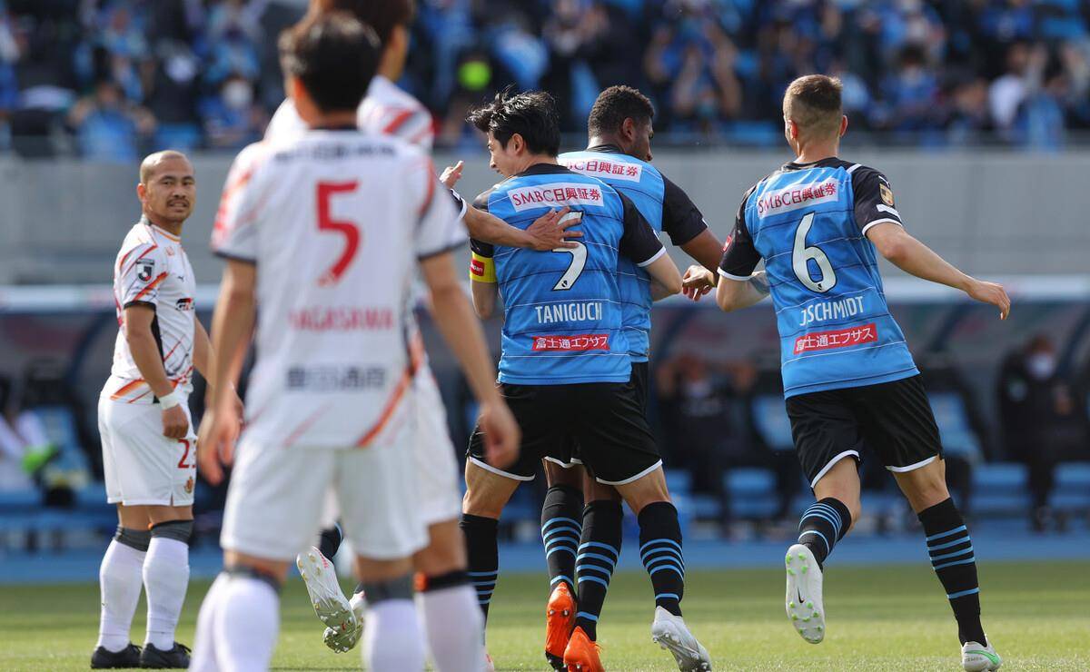 包含玻利乙：五月一日VS皇家帕托斯的词条  第2张