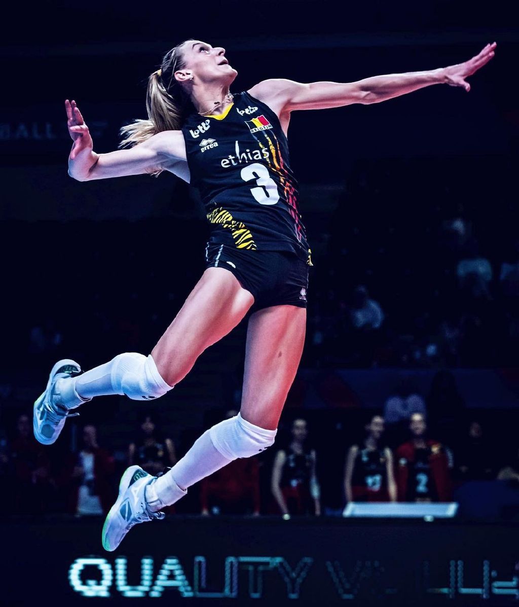 智利女联:上普恩特女篮VS洛斯利昂的简单介绍