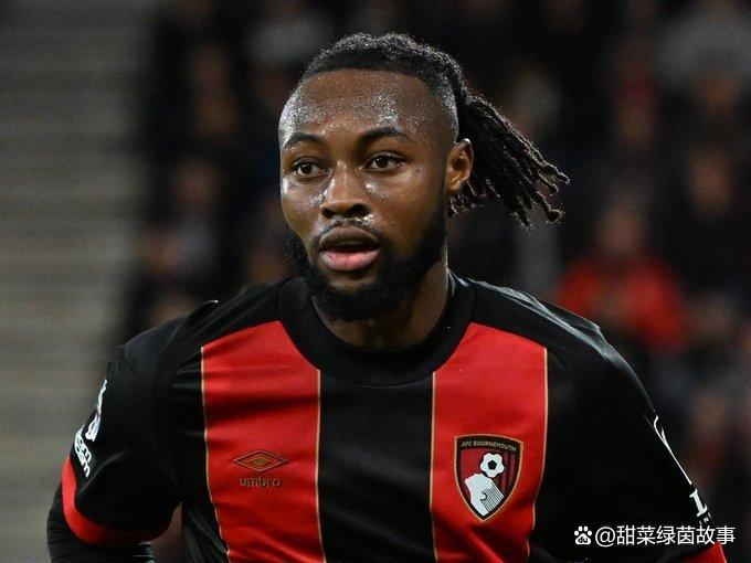 关于曝姆贝乌莫只想加盟曼联球员拒绝热刺邀请的信息