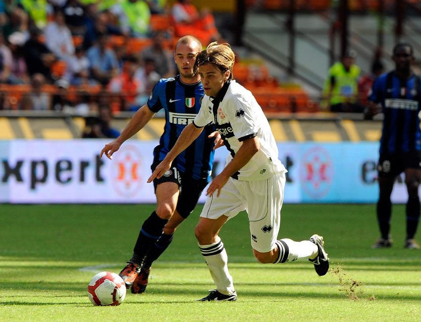 曝帕尔马有意利贝拉里后者在米兰出场寥寥的简单介绍  第1张