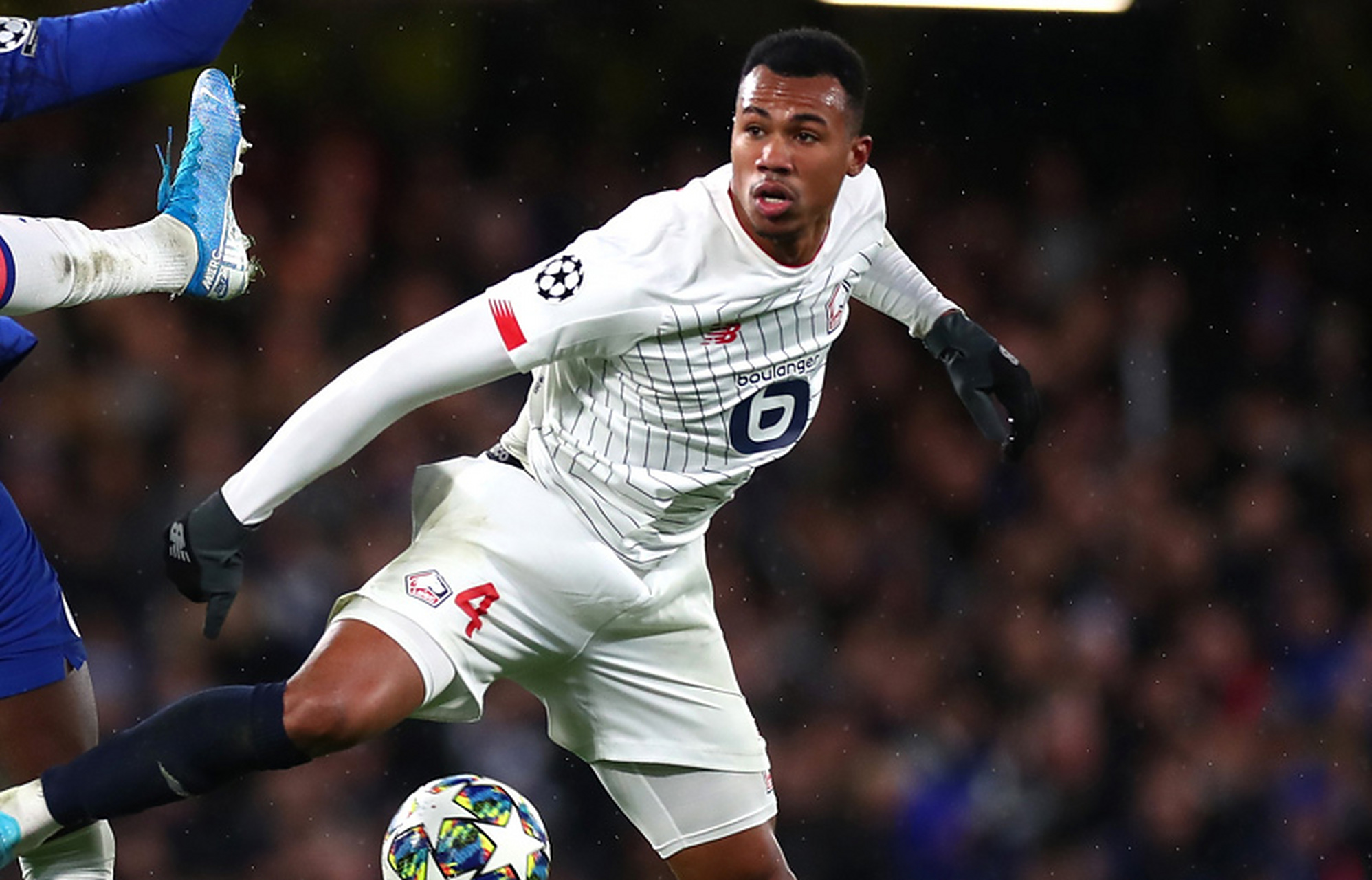 加布里埃尔当选阿森纳10月最佳球员巴西后卫帮助枪手在10月零丢球的简单介绍