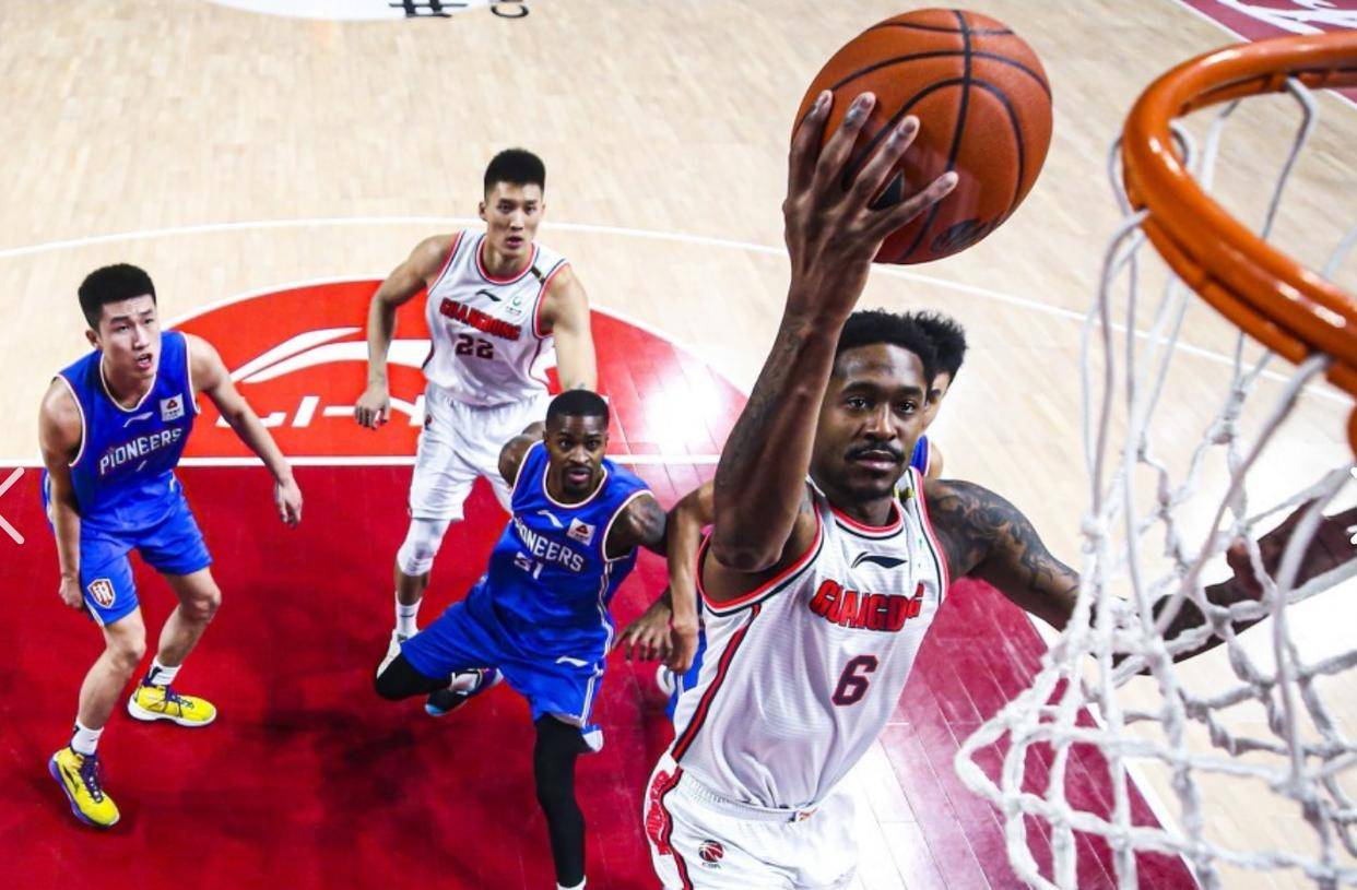 关于余嘉豪西甲薪资曝光月薪仅2000欧的信息  第1张