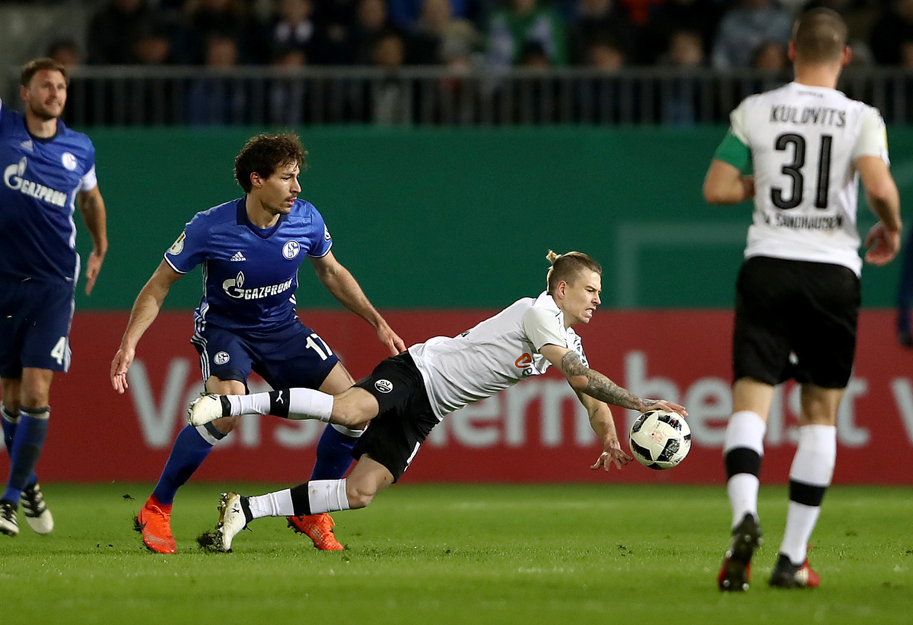 包含德乙女：桑德女足VS法兰克福女足二队的词条