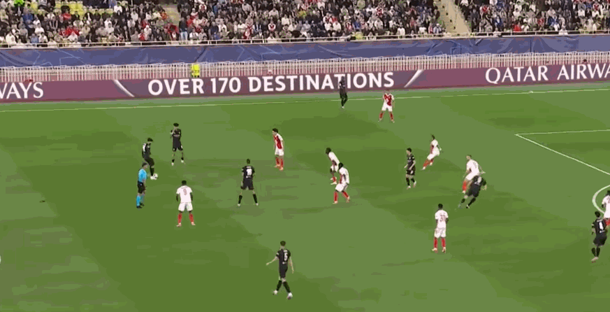 包含曼城将把季票持有者迁出北看台引发部分球迷不满的词条 第1张 包含曼城将把季票持有者迁出北看台引发部分球迷不满的词条 第1张