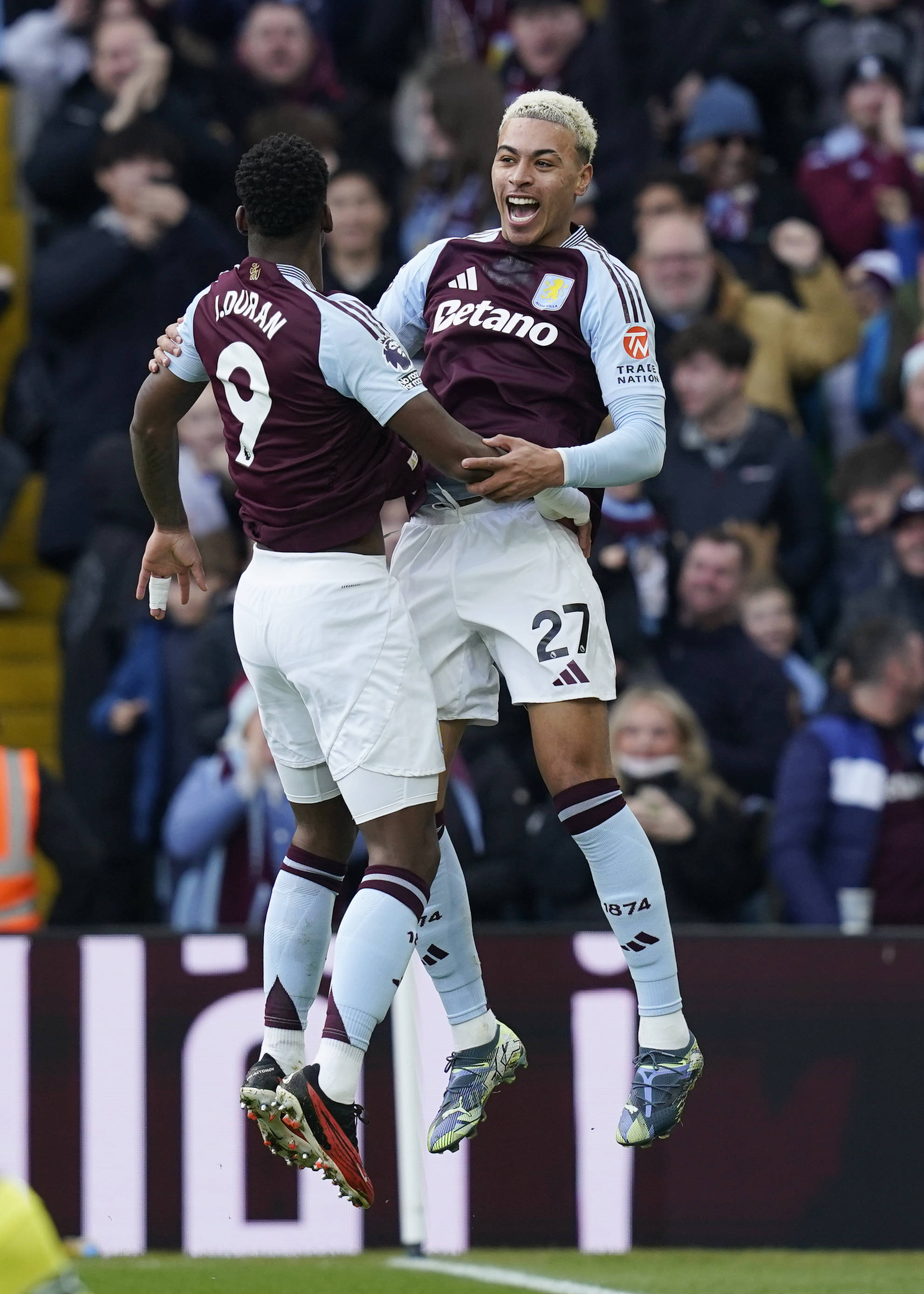 包含英超杯U18：阿斯顿维拉U18VS莱斯特城U18的词条