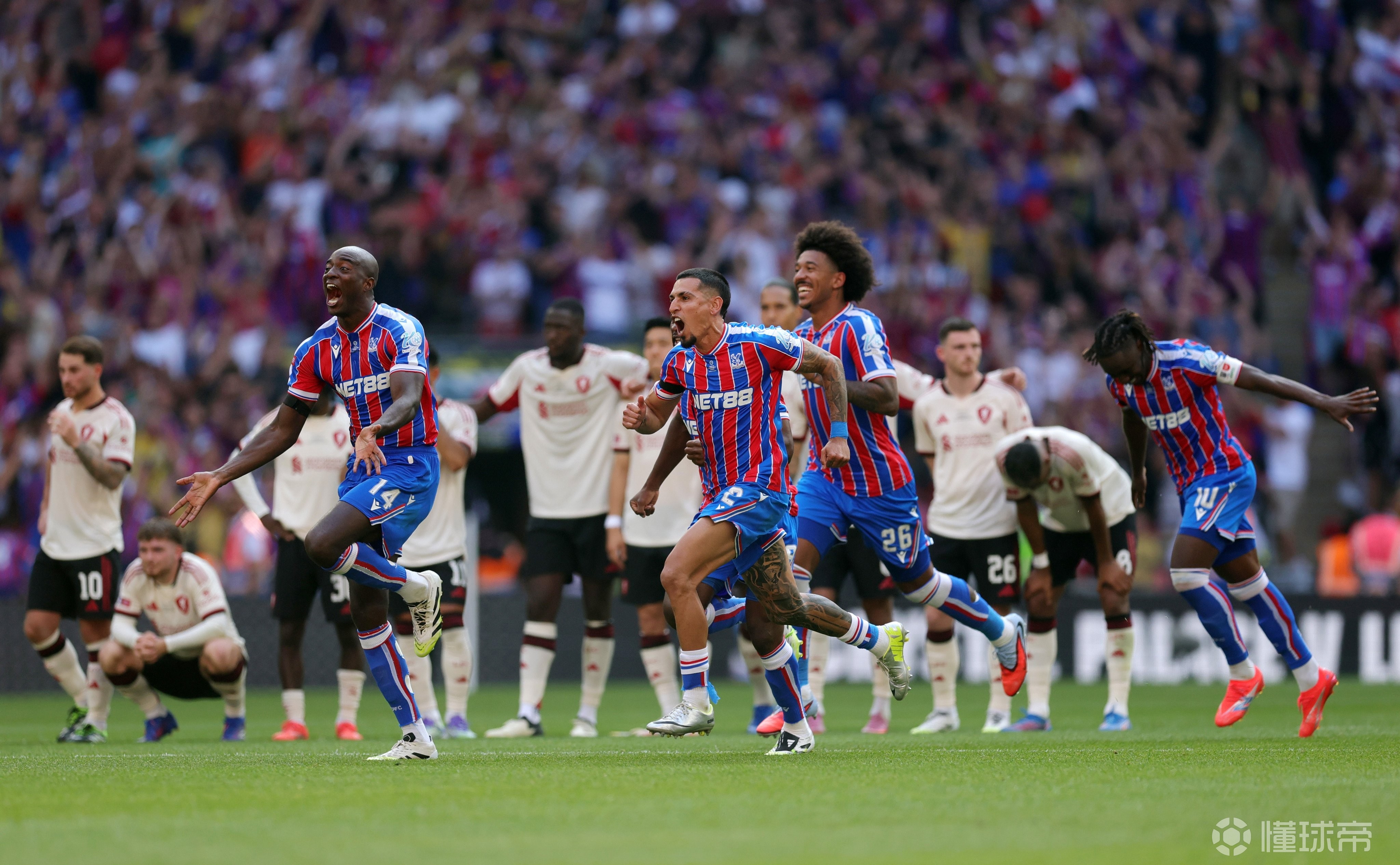 包含利物浦过去12赛季联赛揭幕战保持不败英超所有球队中最长纪录的词条