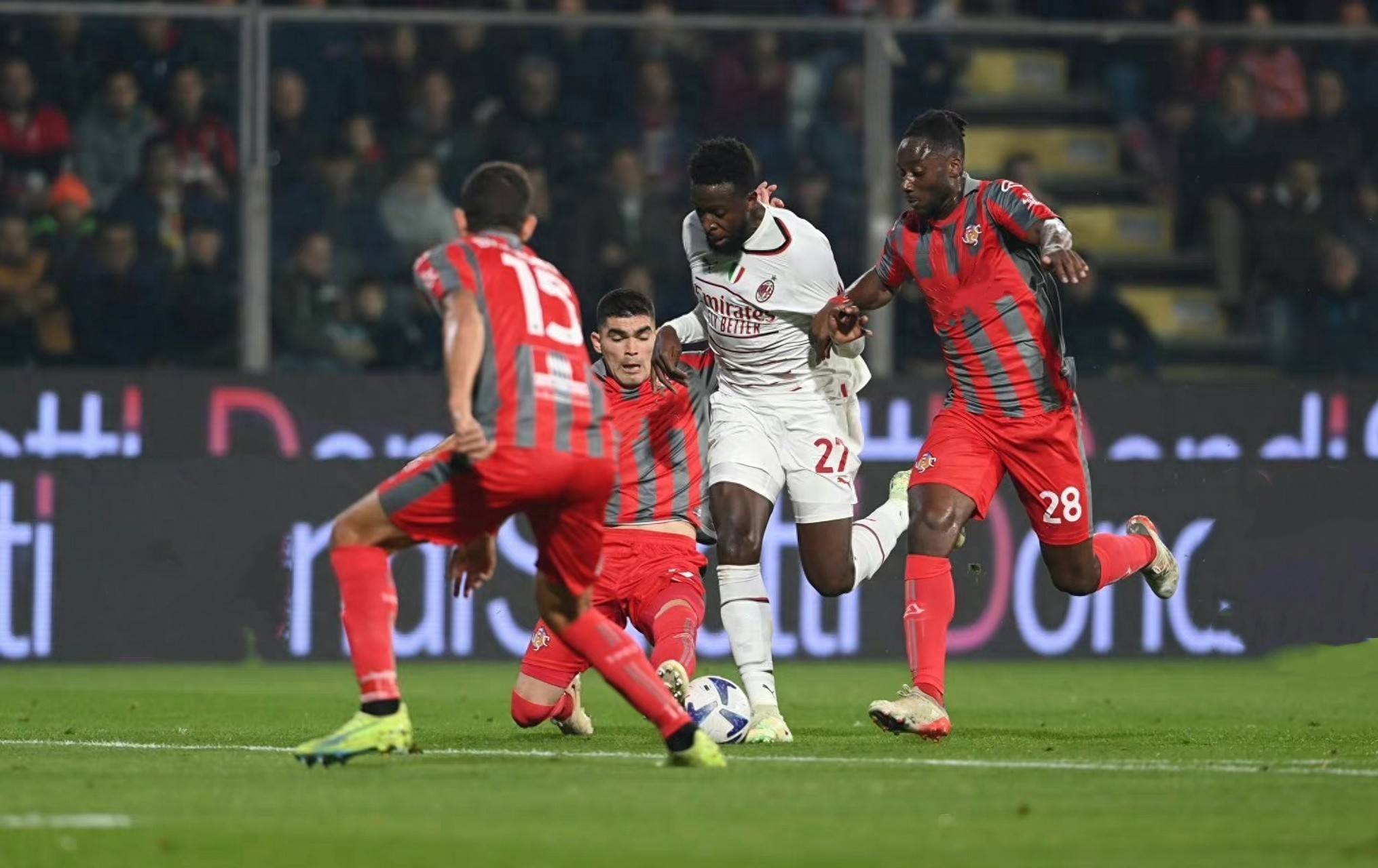 意甲萨索洛0-2那不勒斯那不勒斯新赛季开门红的简单介绍