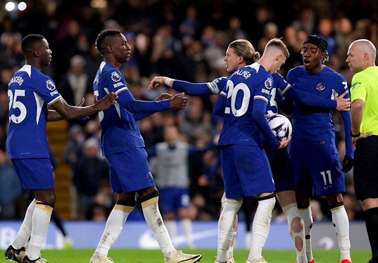 包含切尔西前锋杰克逊被禁赛两场此前因暴力犯规被红牌罚下的词条 第1张 包含切尔西前锋杰克逊被禁赛两场此前因暴力犯规被红牌罚下的词条 第1张