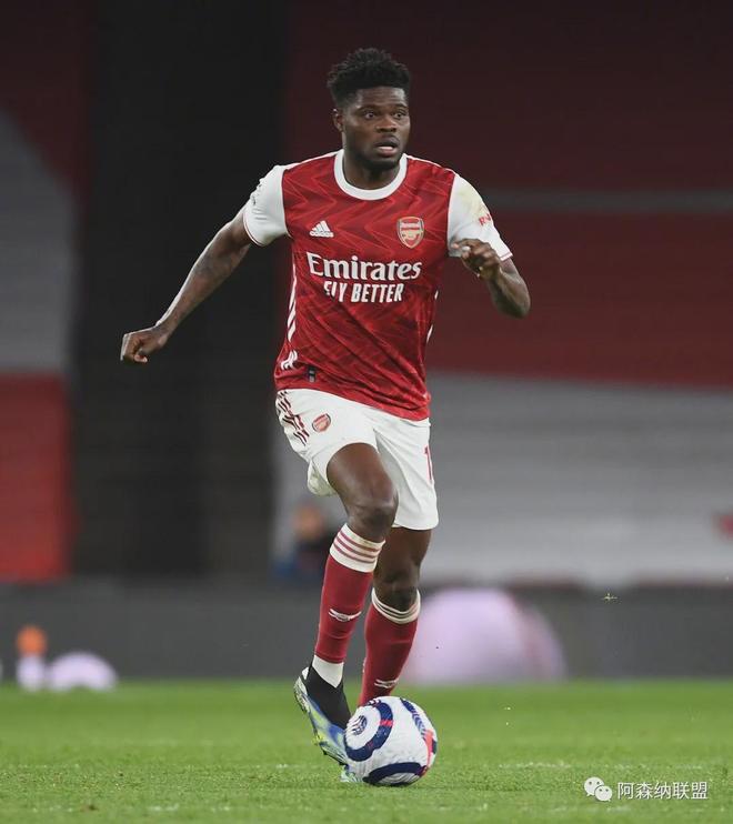 关于托马斯自由身离开阿森纳目前已有多家俱乐部对他表示兴趣的信息