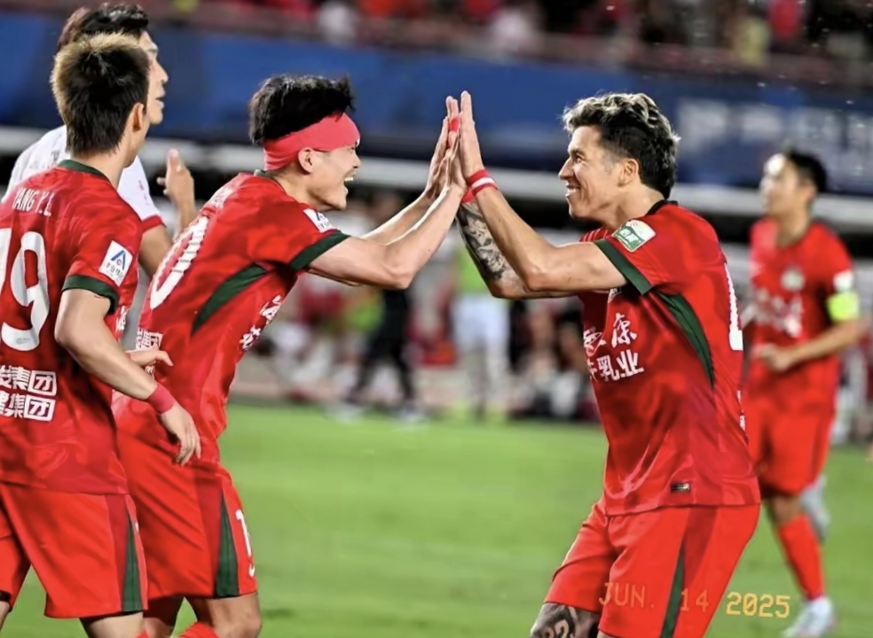 中超河南队VS深圳新鹏城比分预测两队都渴望摆脱低迷的简单介绍  第2张