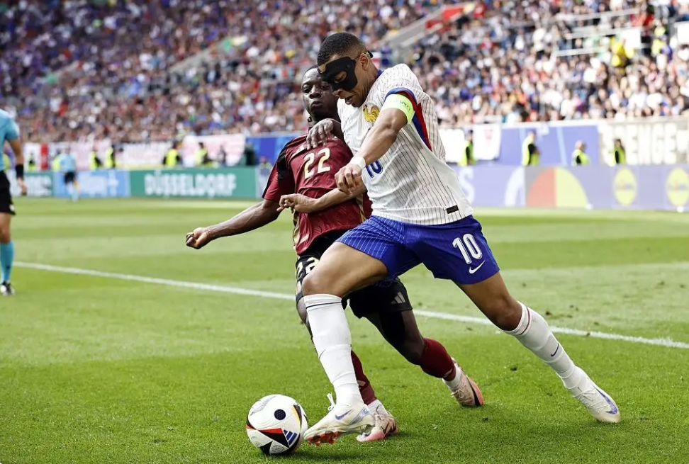 世预赛法国4-0乌克兰法国提前晋级 第2张 世预赛法国4-0乌克兰法国提前晋级 第2张