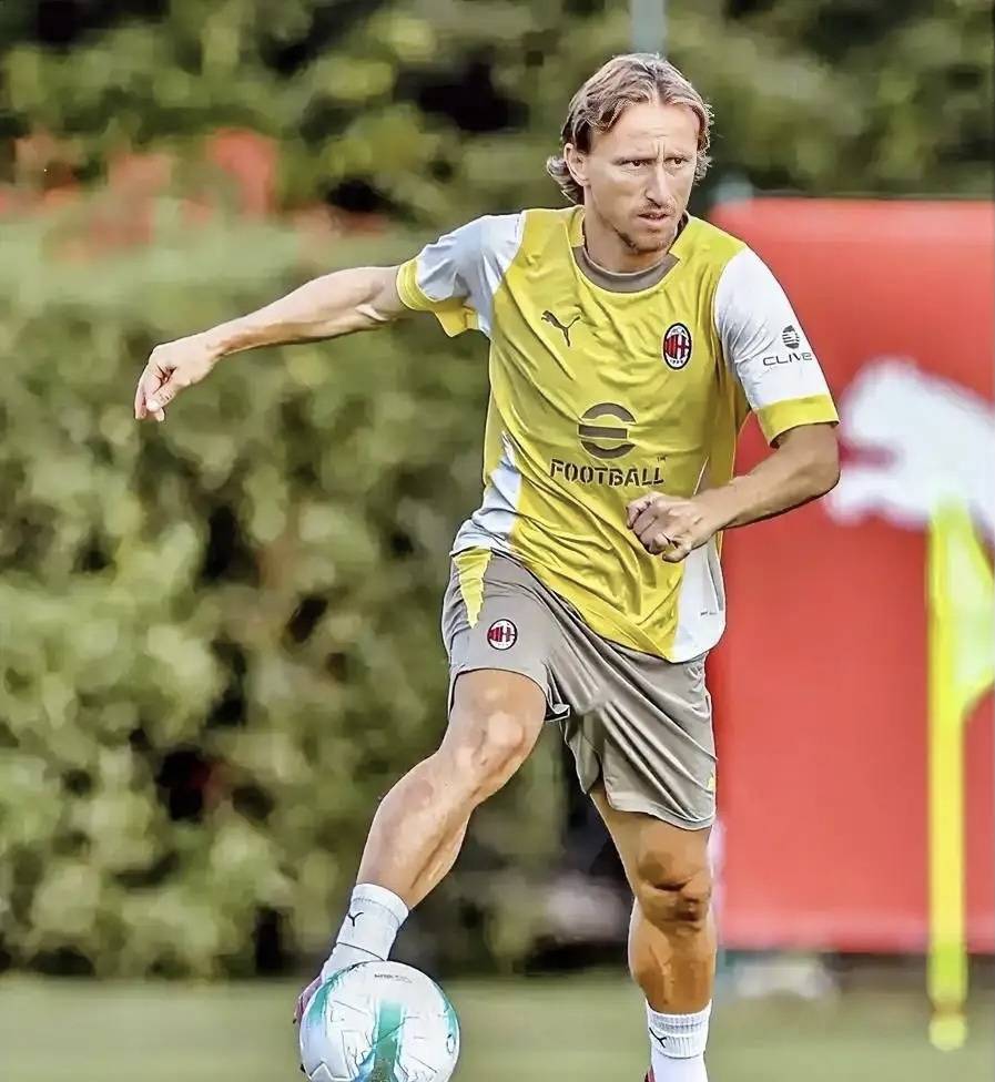 米兰考虑和莫德里奇续约一年莫德里奇在意甲继续展现了出色的状态的简单介绍  第1张