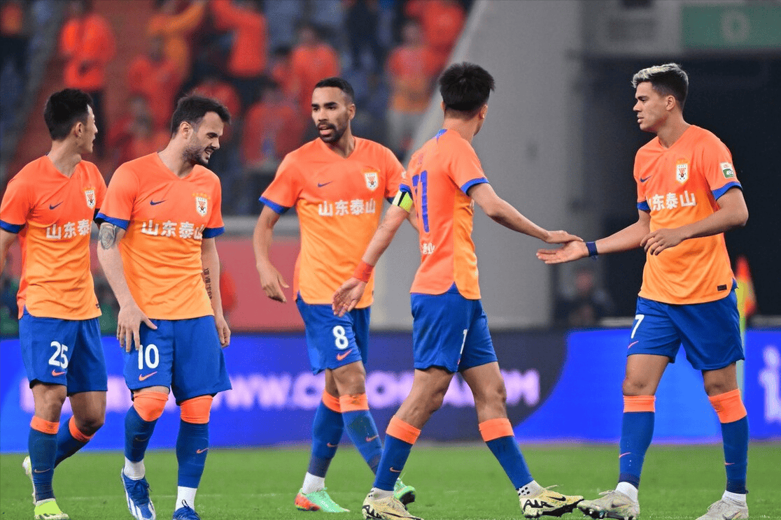 关于山东泰山将迎战上海海港他们绝对是任何争冠对手的“拦路虎”的信息