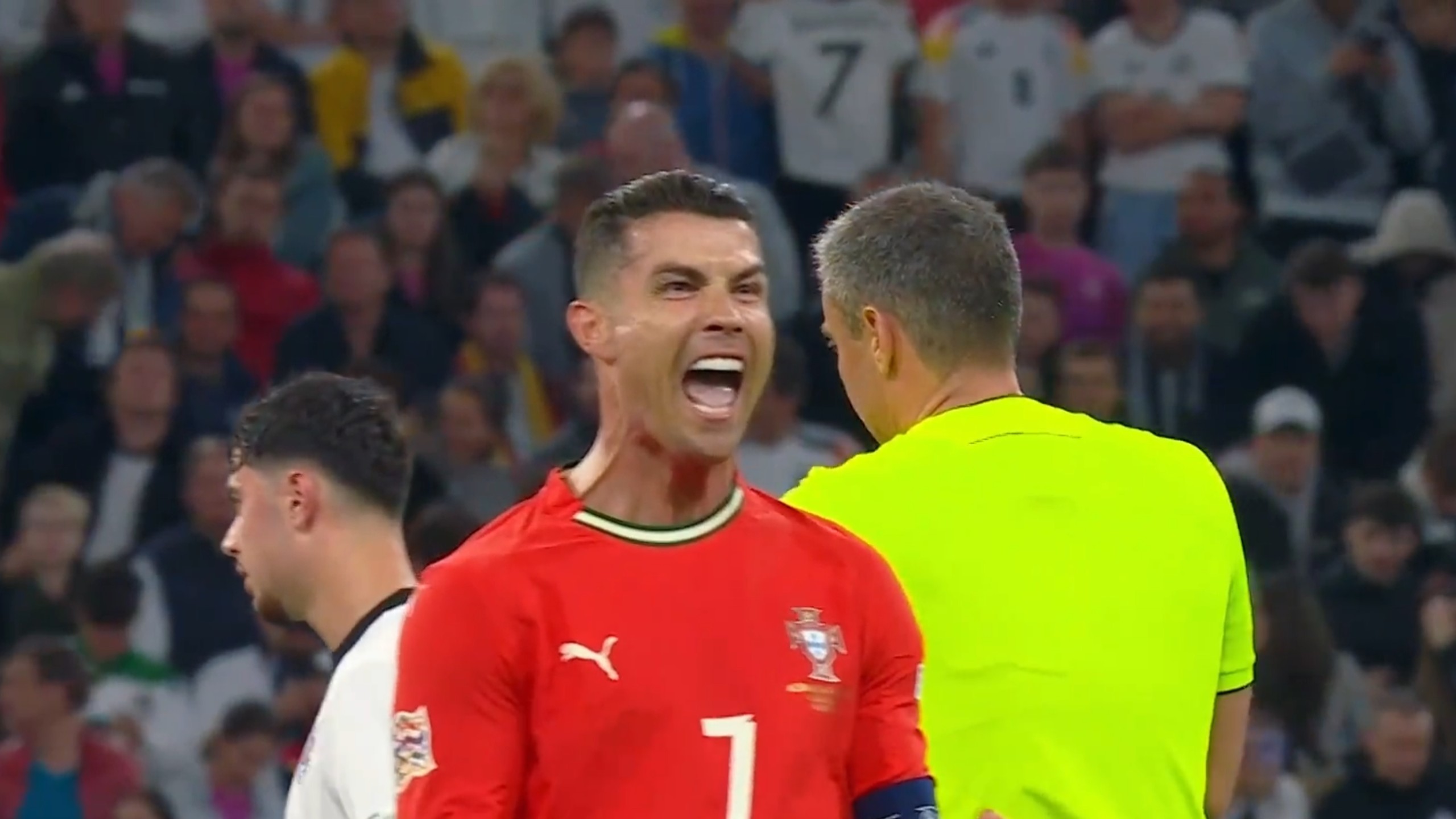 葡萄牙备战欧国联半决赛C罗归队士气大振的简单介绍 第1张 葡萄牙备战欧国联半决赛C罗归队士气大振的简单介绍 第1张