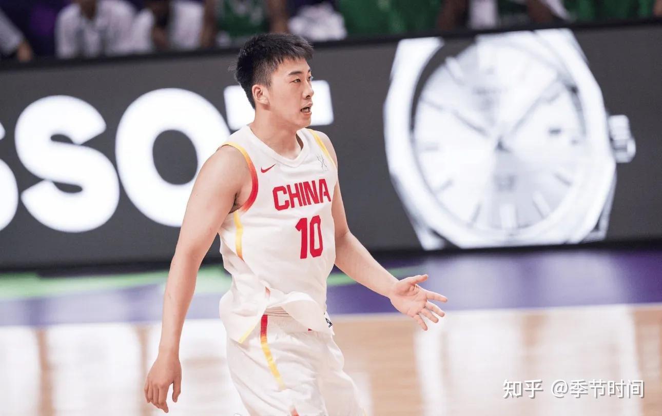 关于中国男篮三分28中15胡明轩8中5王俊杰百分百命中率的信息